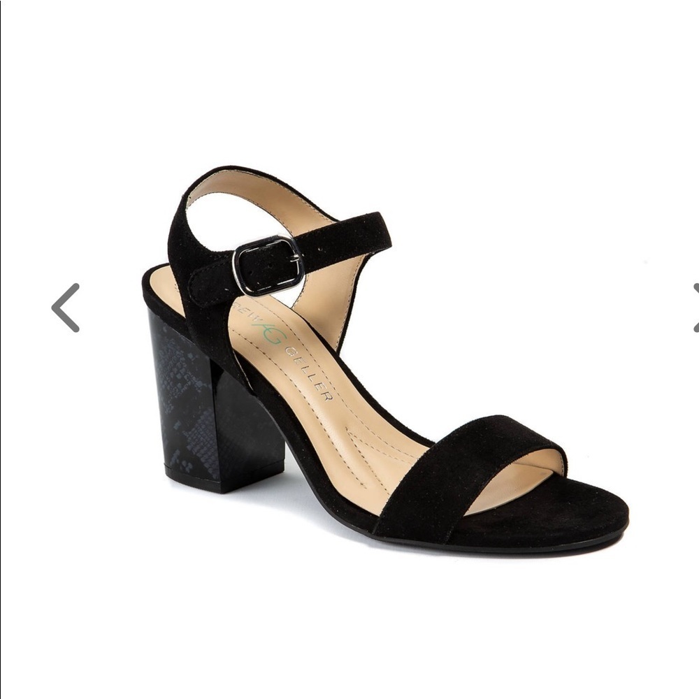 Woman’s Andrew Geller Heeled Sandals